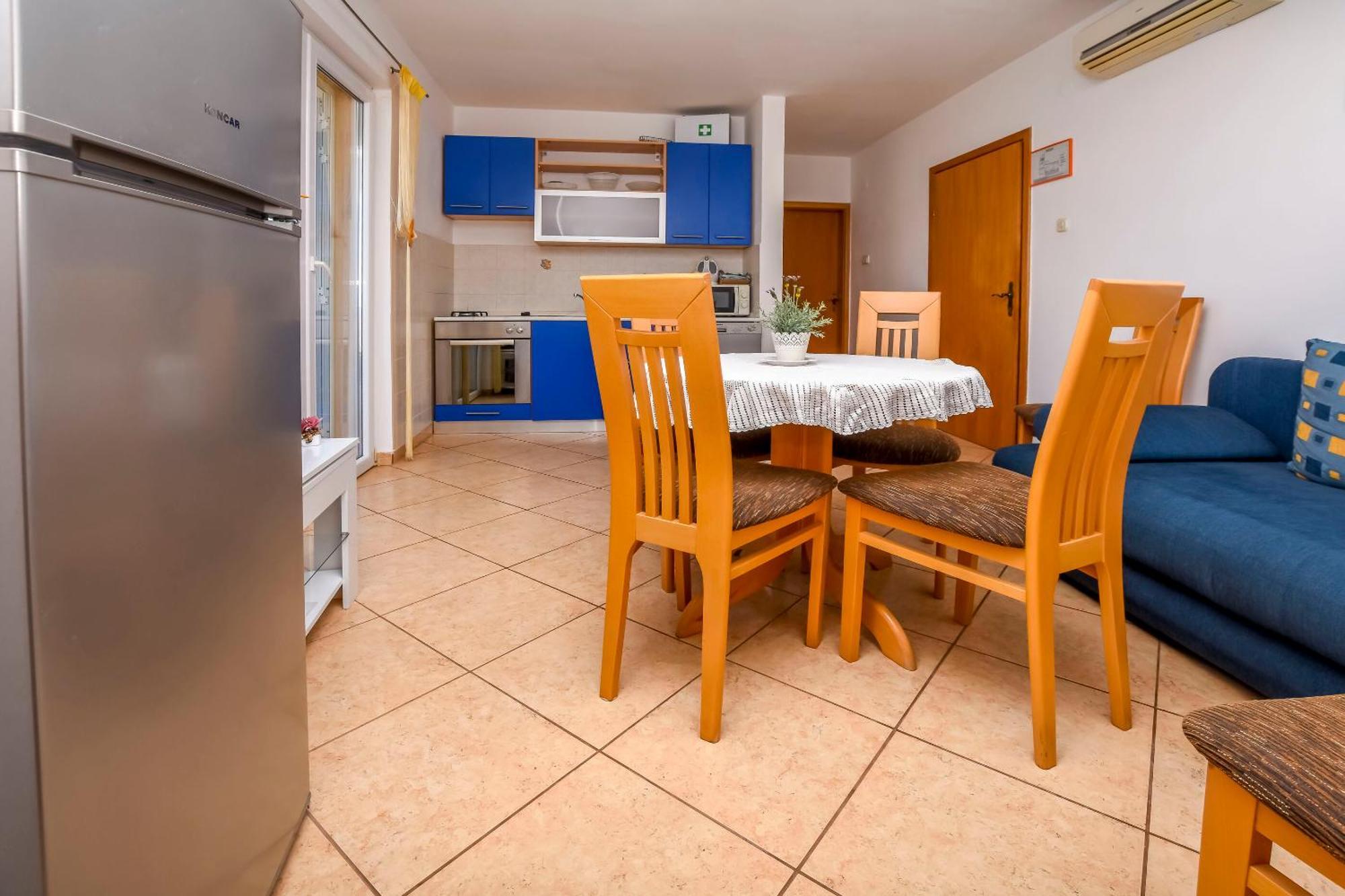 Apartments Ema Ražanj Eksteriør bilde